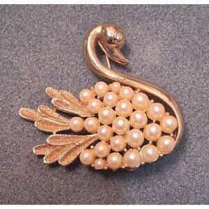 Vintage Pearl Swan Brooch Wedding Party
